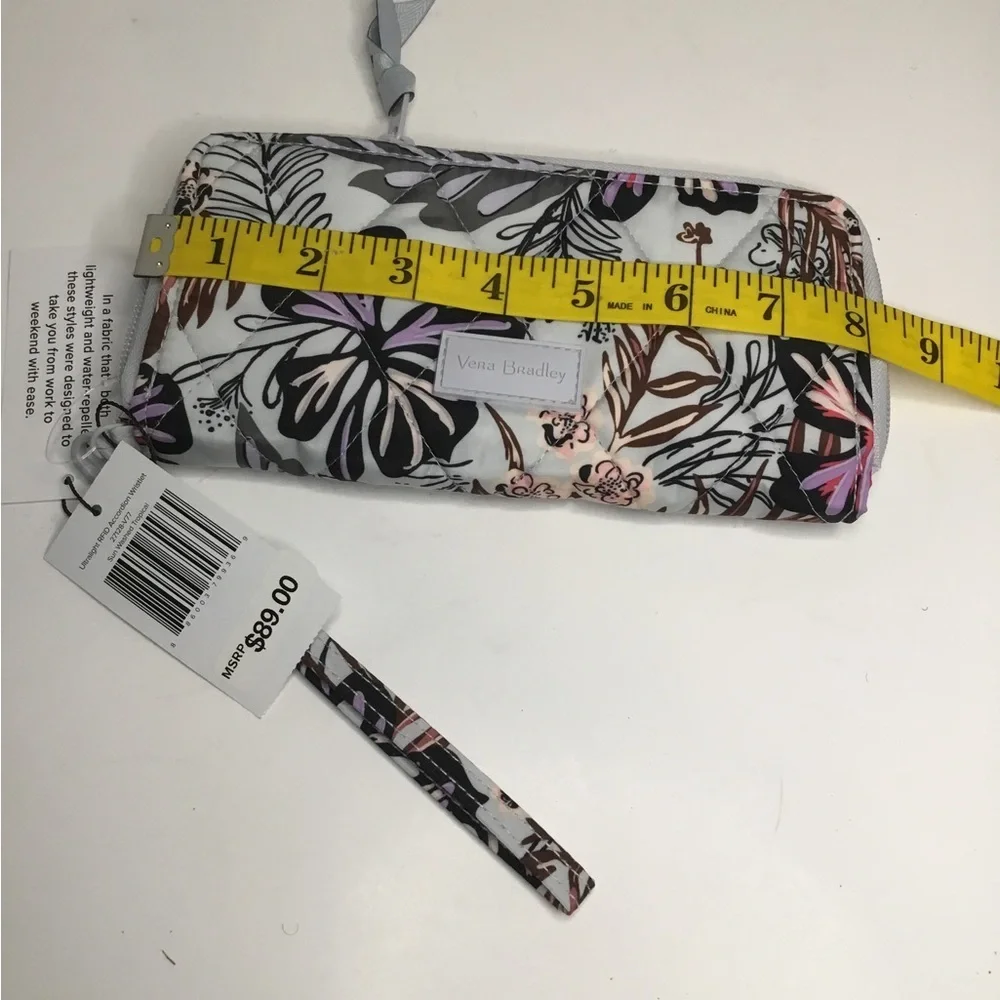 Vera Bradley RFID Accordion Wristlet